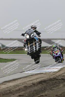 media/Nov-29-2025-TrackDaz (Sat) [[10ae2d9bce]]/A Group/Session 4 (Wheelie Bump)/